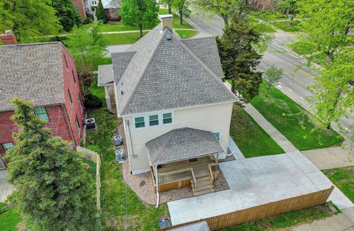 Near South House | ❤️ Large Lincoln Home In The Heart Of The City - Only 5 Minutes To UNL & Capital