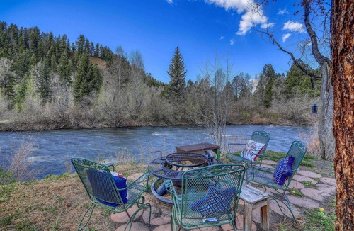 San Juan River Village House | Last-Min Summer Escape! Book August Stay by 7/31, 15% Off