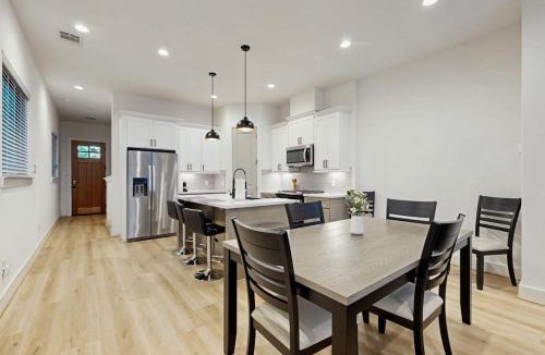 Spring Branch Central House | Laverne Hideaway