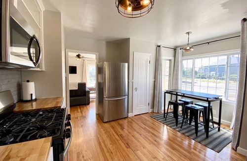 Cheyenne Apartment | Lavish Luxury in a Lush Locale