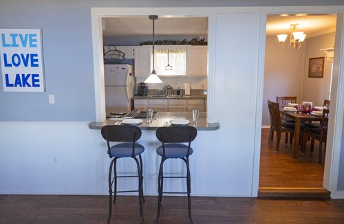 Granbury House | Lazy Days Lakefront Retreat Lake Granbury home, yard, dock-lift, covered parking