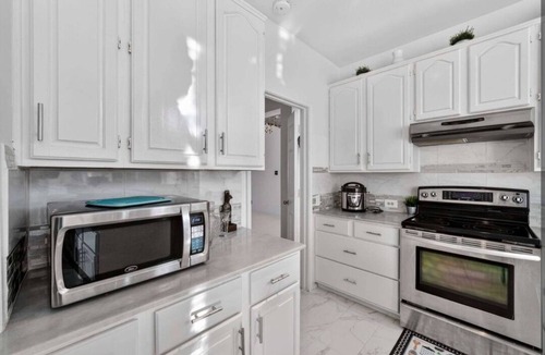 Lewisville Villa | Le Monye, Awesome luxury 6-bedroom villa with styled for your comfort