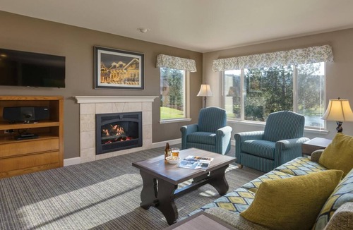 Downtown Leavenworth Resort | Leavenworth 2BR Mountain Villa – Full Kitchen, Balcony & Near Bavarian Village