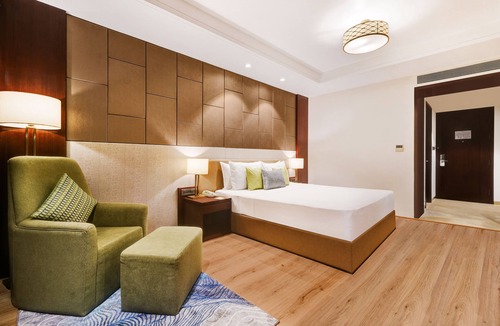 Dwarka Hotel | Lemon Tree Premier Dwarka
