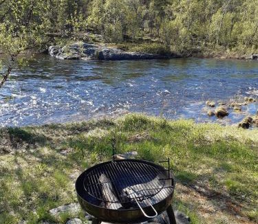 Utsjoki Ski Chalet | Leppälän vanhatupa rantasaunalla
