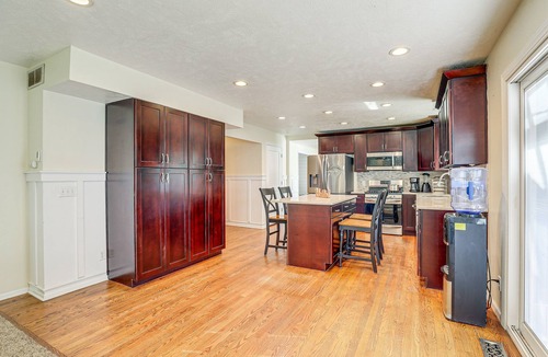 Lincoln House | Lincoln Vacation Rental ~ 2 Mi to Holmes Lake Park