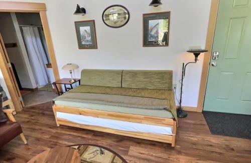 Packwood House | Little Big Fish | Wifi, BBQ, AC ,Rainier View