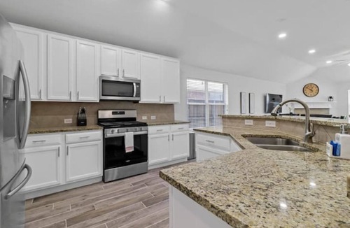 Little Elm House | Little Elm Frisco 3BR Escape