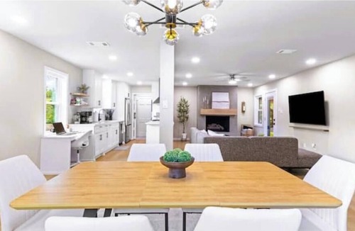 White Rock Hills House | Little Gem of White Rock Hills