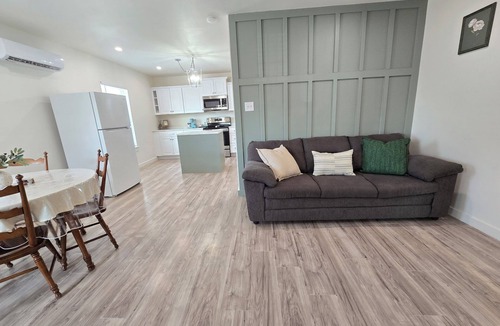 Heart of Lubbock House | Little Green Cottage in the Heart of Lubbock