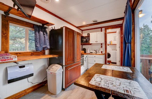 Larkspur House | Little House on the Ranch - Cozy, fun TINY HOME