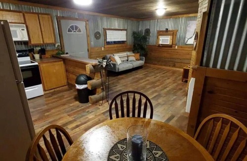 Sulphur Cabin | Little Woods - Cabin Tucked in the Woods