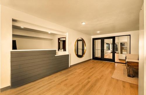 Renton Hotel | LivAway Suites Seattle- Renton