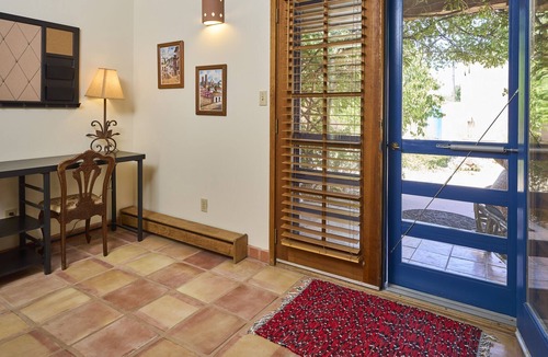 Alamedan Valley Bed & Breakfast | Loba Luna Bed & Breakfast - Charming Albuquerque B&B - Caballero Rojo