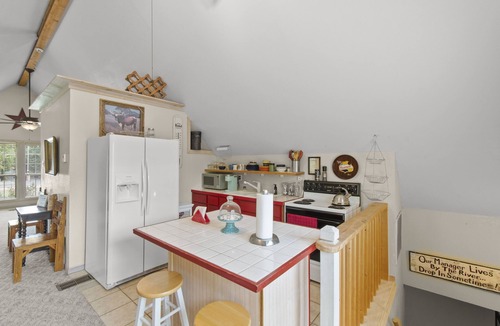 Enchanted Oaks Apartment | Loft apartment - guest house