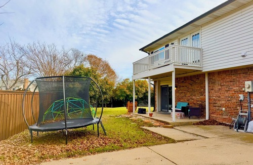 Richardson House | Loft w/Big Pool, Huge Backyard, Fire Pit, PingPong, Pool Table,