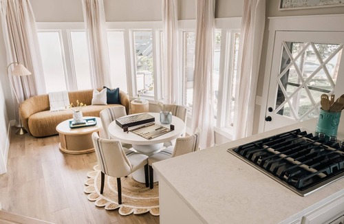 Loveland House | Logan Lakeview Retreat – Lakefront Hot Tub