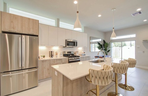 Northside House | Looking for a cozy escape? Our beautifully appointed is just what you need