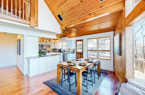 Carroll County House | Lost Rock