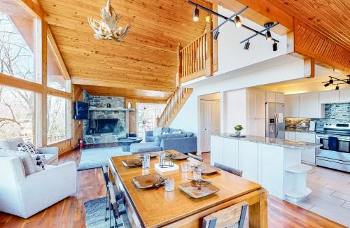 Carroll County House | Lost Rock