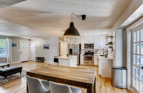 Louisville House | Louisville 3 BDR Home w/Private Patio