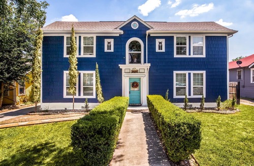 Beacon Hill Apartment | Lovely 2 Bdrm Apt close to Downtown & Ft Sam