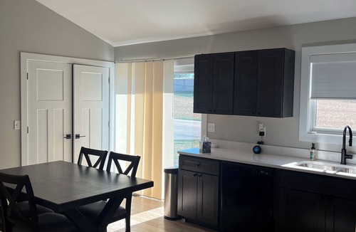 Quincy Condo | Lovely 2-bedroom condo in a quiet area of town in charming Quincy Illinois.