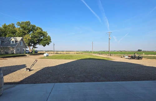 Payette County House | Lovely barn with AC in charming Fruitland, 4 minutes off I84!