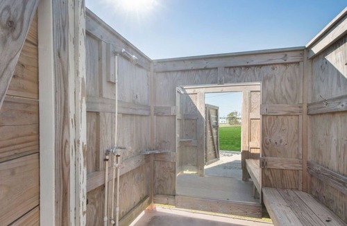 Cedar Lane House | Low Tide: All-day Fishing, Quick East Bay Access