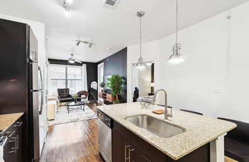 Frisco Apartment | Lux 1B w Pool Near Toyota HQ