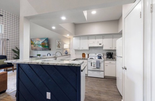 April Sound Condo | Lux Condo on Lake Conroe I Lakeview/Gameroom