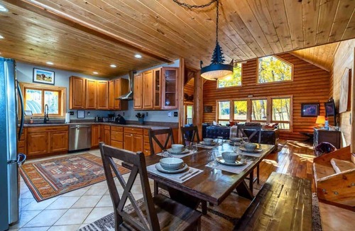 Kremmling House | Lux Gore Pass Adventure Cabin with Hot Tub