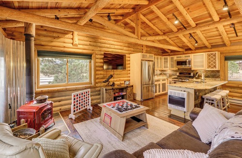 Angel Fire Cabin | Luxe Angel Fire Cabin w/Views: Hike & Fish!