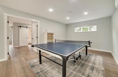 Arbor Heights House | Luxe & Modern Seattle Escape! 9 Mi to Dtwn