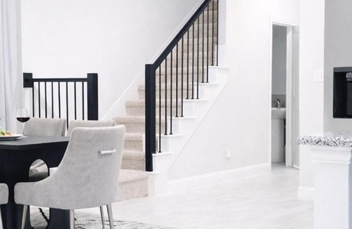Seagoville Villa | Luxe Retreat