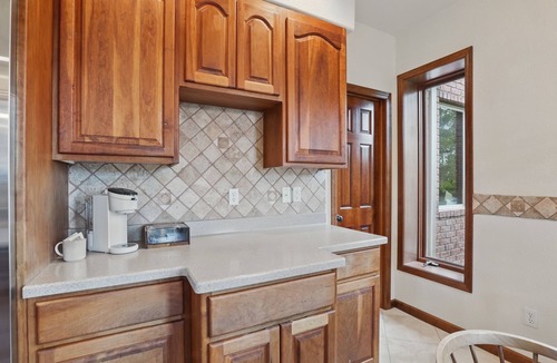 Colonial Pine Hills House | Luxe Villa with Panoramic Views and Yard