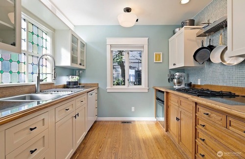 Bryn Mawr-Skyway House | Luxe Waterfront Estate Annex Hot Tub MAJOR INTERNATIONAL SPORTING EVENT Ready
