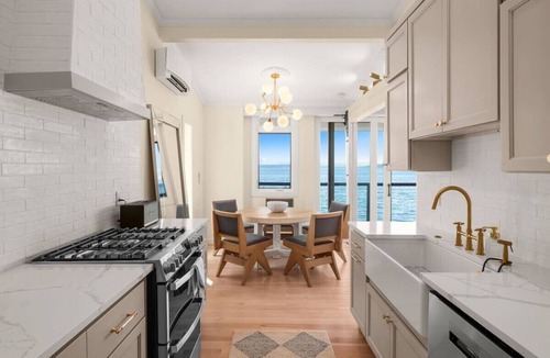 West Seattle Villa | Luxurious 3BR Villa | Chateau La Mer | Ocean Views