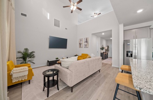 Aubrey Villa | Luxurious 4-Bed Home in Aubrey TX
