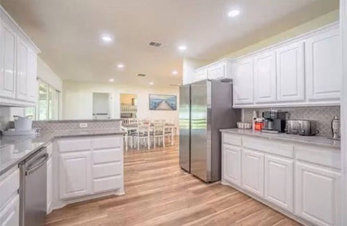 StarCrest Estates House | Luxurious, fishing, riding boat and fun at Richland Chambers at Lake front home