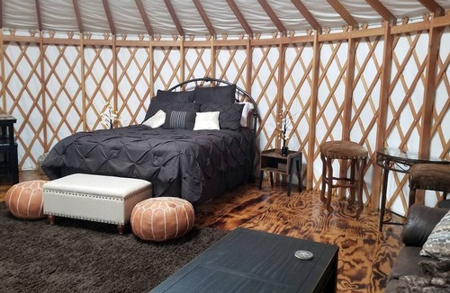 Flower Mound Cabin | Luxurious Lakefront Yurt Rental for a Romantic Getaway near Grapevine, Texas
