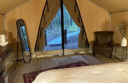 Livingston RV Rental | Luxuriously Romantic Safari Tent in Livingston, Texas