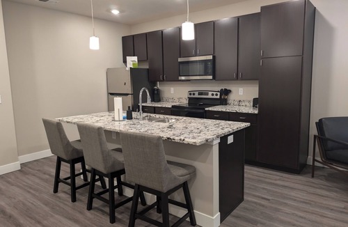 Alliance Apartment | Luxury 1-bedroom flat in enjoyable Alliance with fitness room.