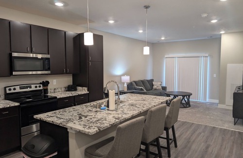 Alliance Apartment | Luxury 1-bedroom flat in enjoyable Alliance with fitness room.