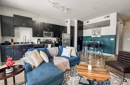 Deep Ellum Apartment | Luxury 1BD | Deep Ellum | Parking | Pool+Gym