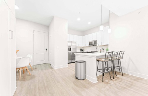 Deep Ellum Apartment | Luxury 2BD | Deep Ellum | Parking | Pool+Gym