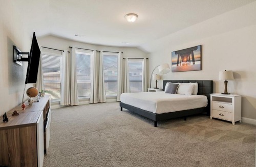 Fort Worth House | Luxury 3BR Near Dallas Stadium- World Cup Ready