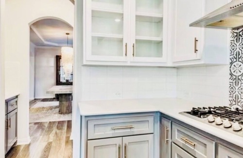 Glenn Heights House | Luxury 4BR Dallas Retreat, Theater, Game Room & Yard, Sleeps 16