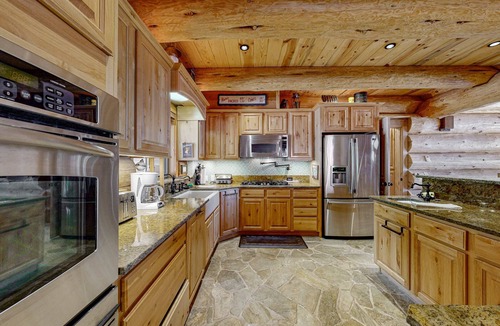 Tamarack Resort Cabin | Luxury Cascade Lakefront Lodge | Private Dock
