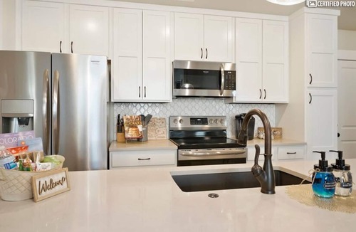 Windsor Condo | Luxury Condo in Highland Meadows with Mountain & Water Views